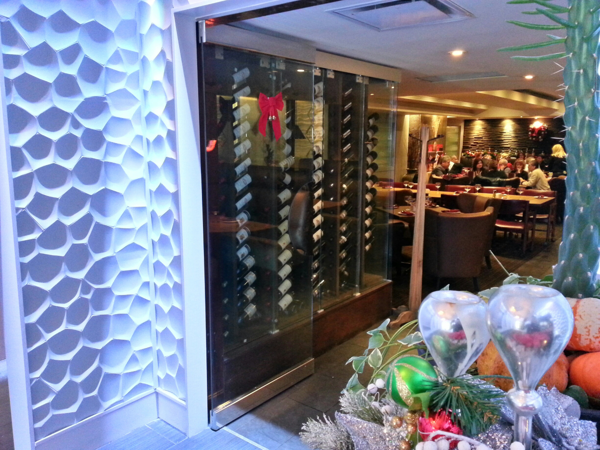 Mississauga restaurant, bar, and lounge with cozy atmosphere mississauga restaurant, bar, and lounge with cozy atmosphere